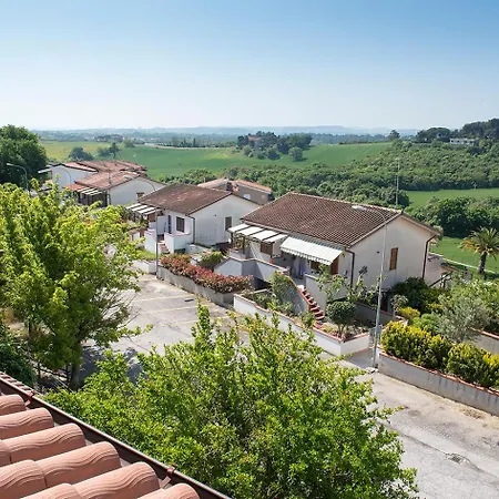Apartment M317 - Marcelli, Trilocale Con Giardino E Vista Mare